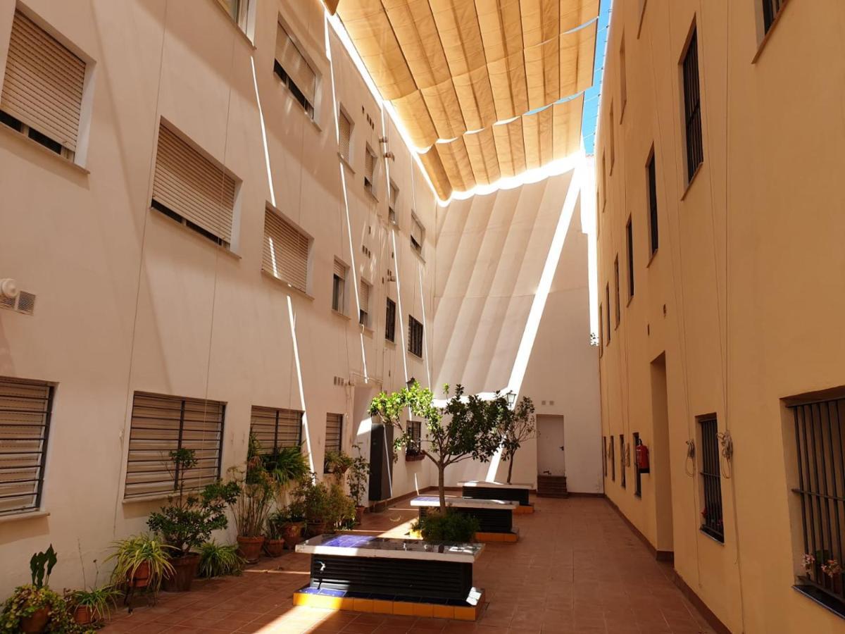 Santa Ana - Palacio Del Infantado Seville Exterior photo